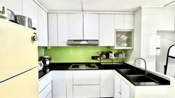 Blk 705 Hougang Avenue 2 (Hougang), HDB Executive #456709771